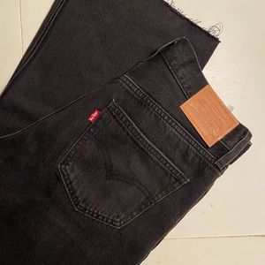 Levi’s black straight leg jeans. These are great, just didn’t fit well.